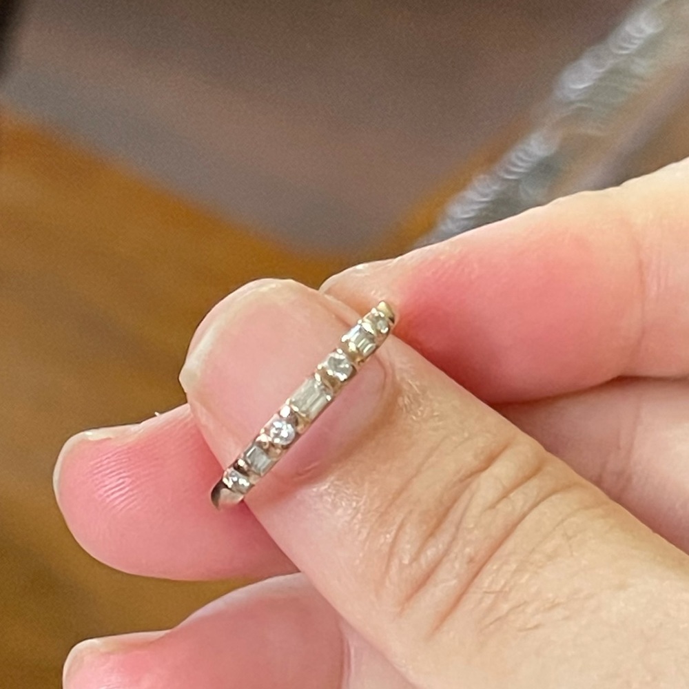 Beautiful diamonds 14K rose gold ring size 7